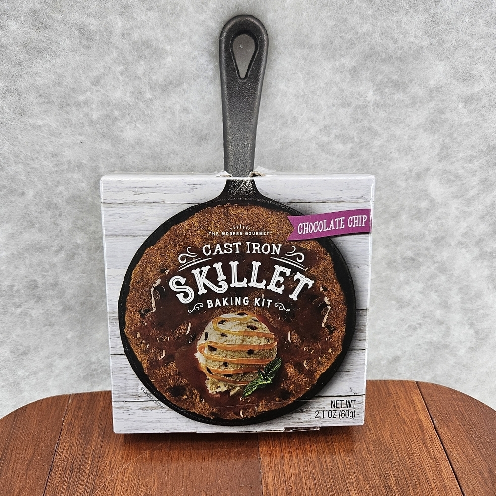 The Modern Gourmet Cast Iron‎ Mini 5'' Skillet Chocolate Chip Cookie 2.1oz NEW